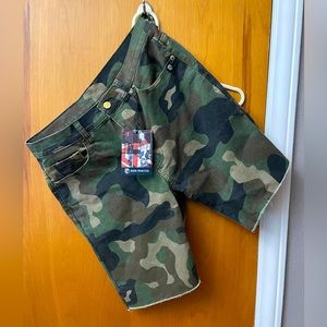 Born primitive mens shorts